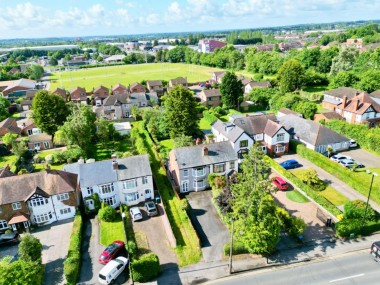 Broad Lane, Coventry - LARGE GARDEN