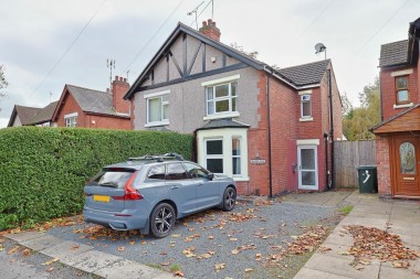 Lythalls Lane, Coventry - Recently Redecorated Semi